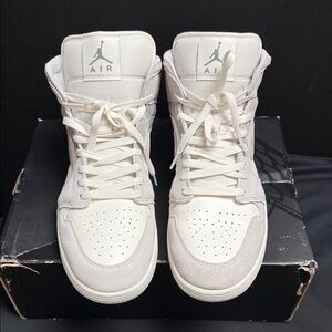 Air Jordan 1 Mid "Stealth" sneakers